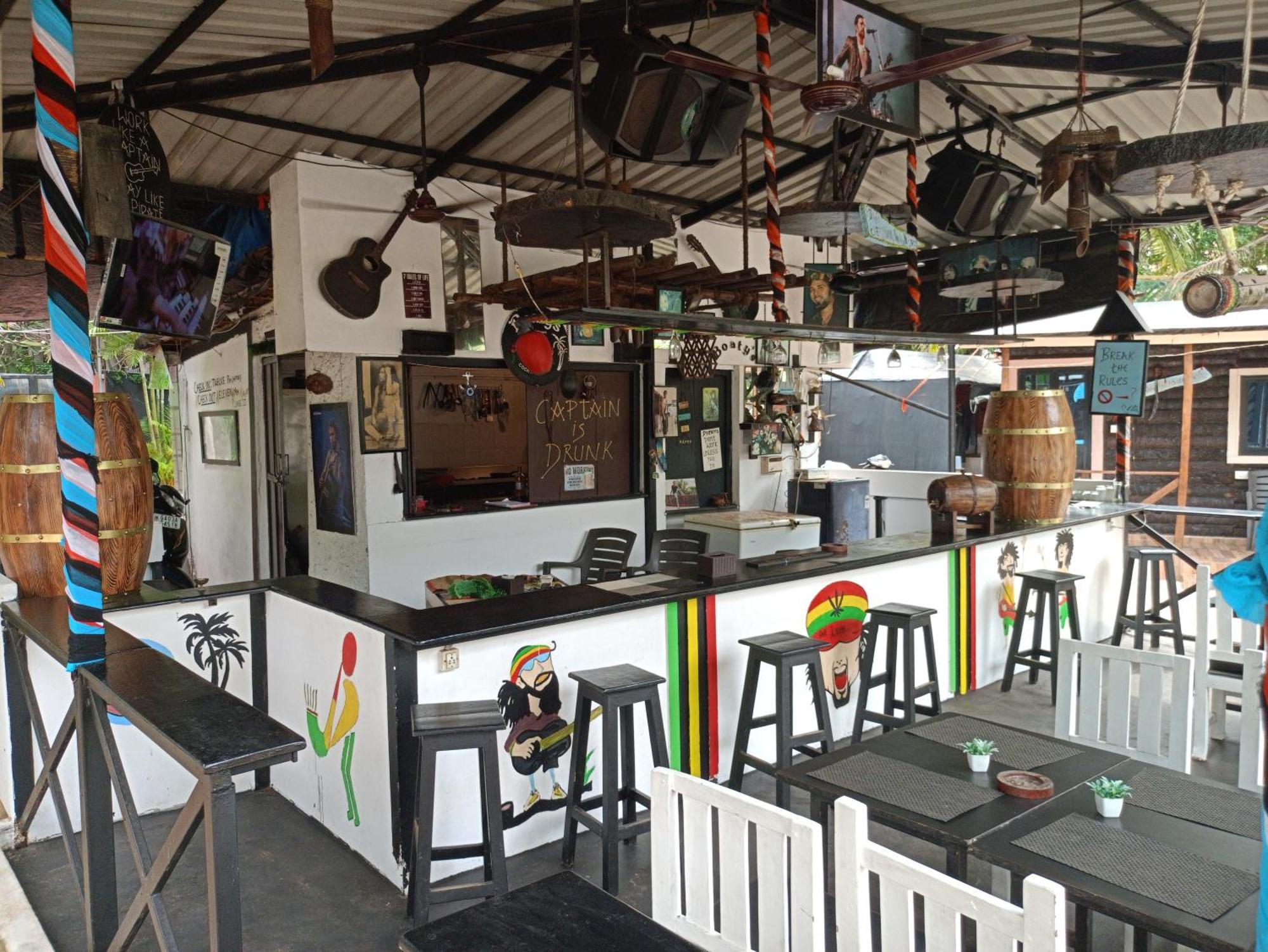 Boaty'S Beach Cottages กาลังกูติ ภายนอก รูปภาพ
