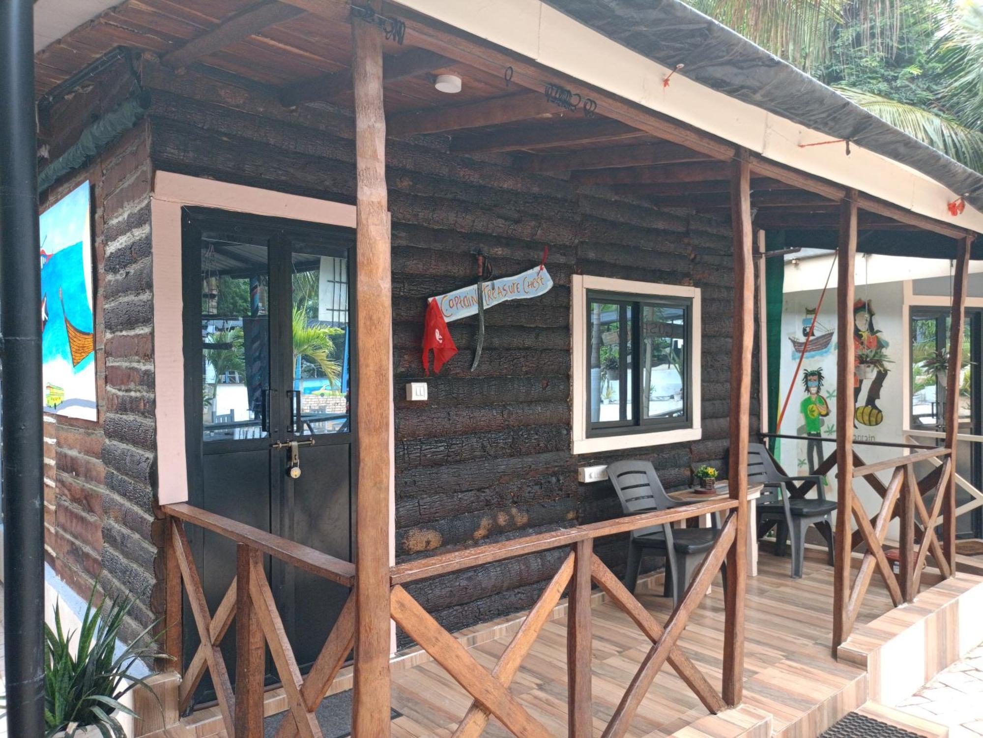 Boaty'S Beach Cottages กาลังกูติ ภายนอก รูปภาพ