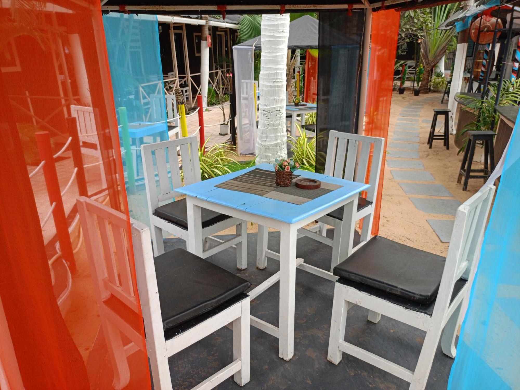 Boaty'S Beach Cottages กาลังกูติ ภายนอก รูปภาพ